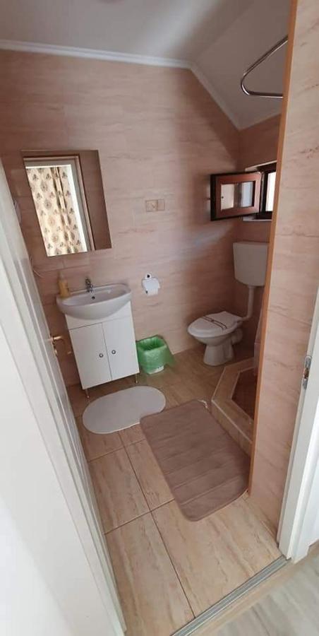 Casa Mimi Lägenhet Băile Herculane Exteriör bild